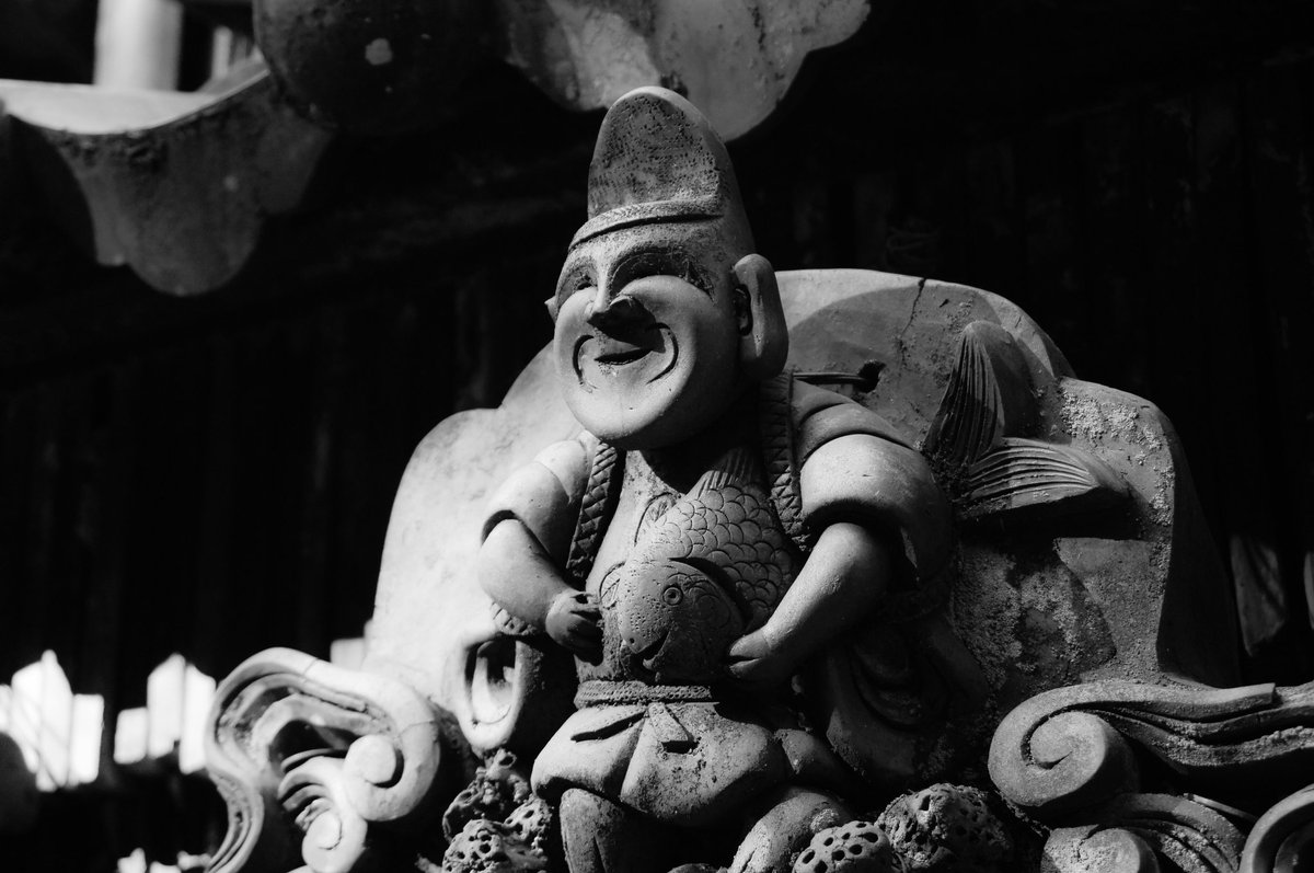 in_the_movie's tweet photo. 瓦。
#岐阜県
#不破郡
#垂井町
#南宮大社
#2025年
#nangu_shrine
#japan
#gifu
#tarui
#NEXC3 https://t.co/zqUfnHYOdF