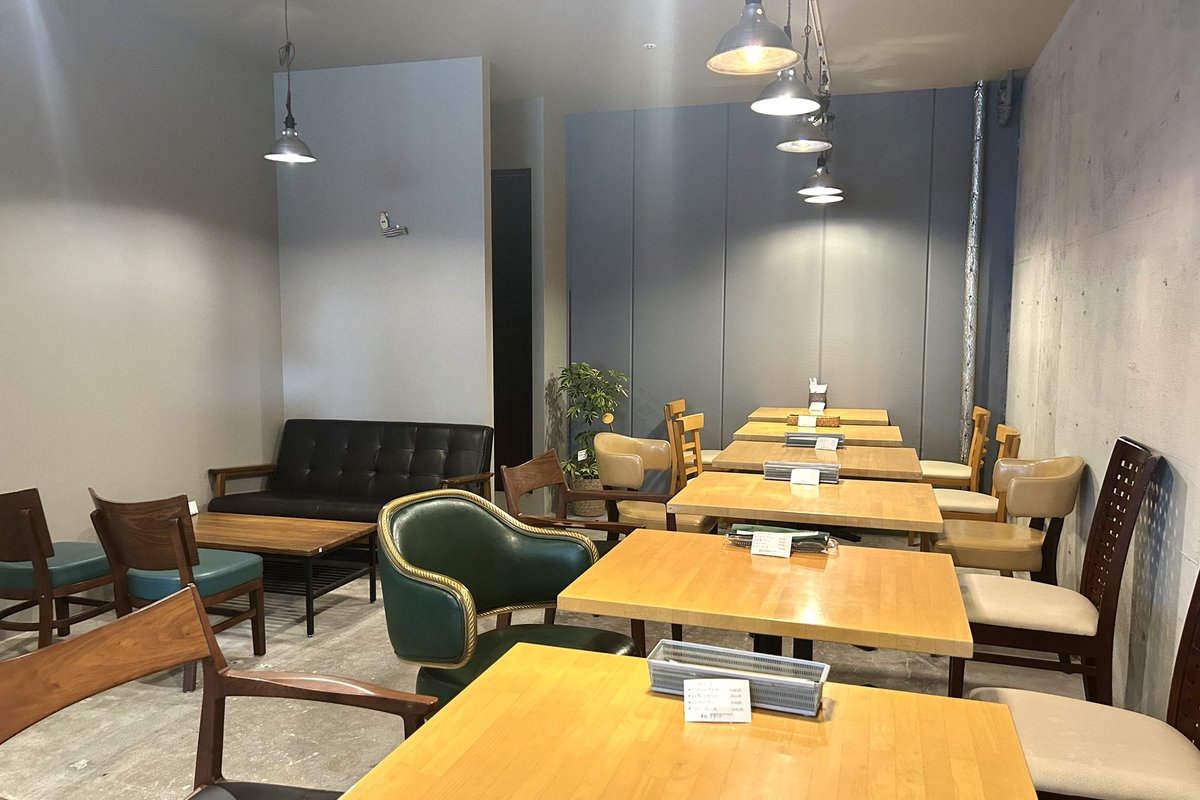 gourmet_nagoya's tweet photo. 丸の内のおしゃれカフェ『cafe KAKAOc』が国際センター駅前に移転オープン！

人気のチーズケーキはよつ葉クリームチーズを贅沢に使用していて、濃厚な美味しさとしっかりした食感が魅力

具材によって自家製パンを変えるサンドイッチもオススメです。 https://t.co/1DfOKWZfNm