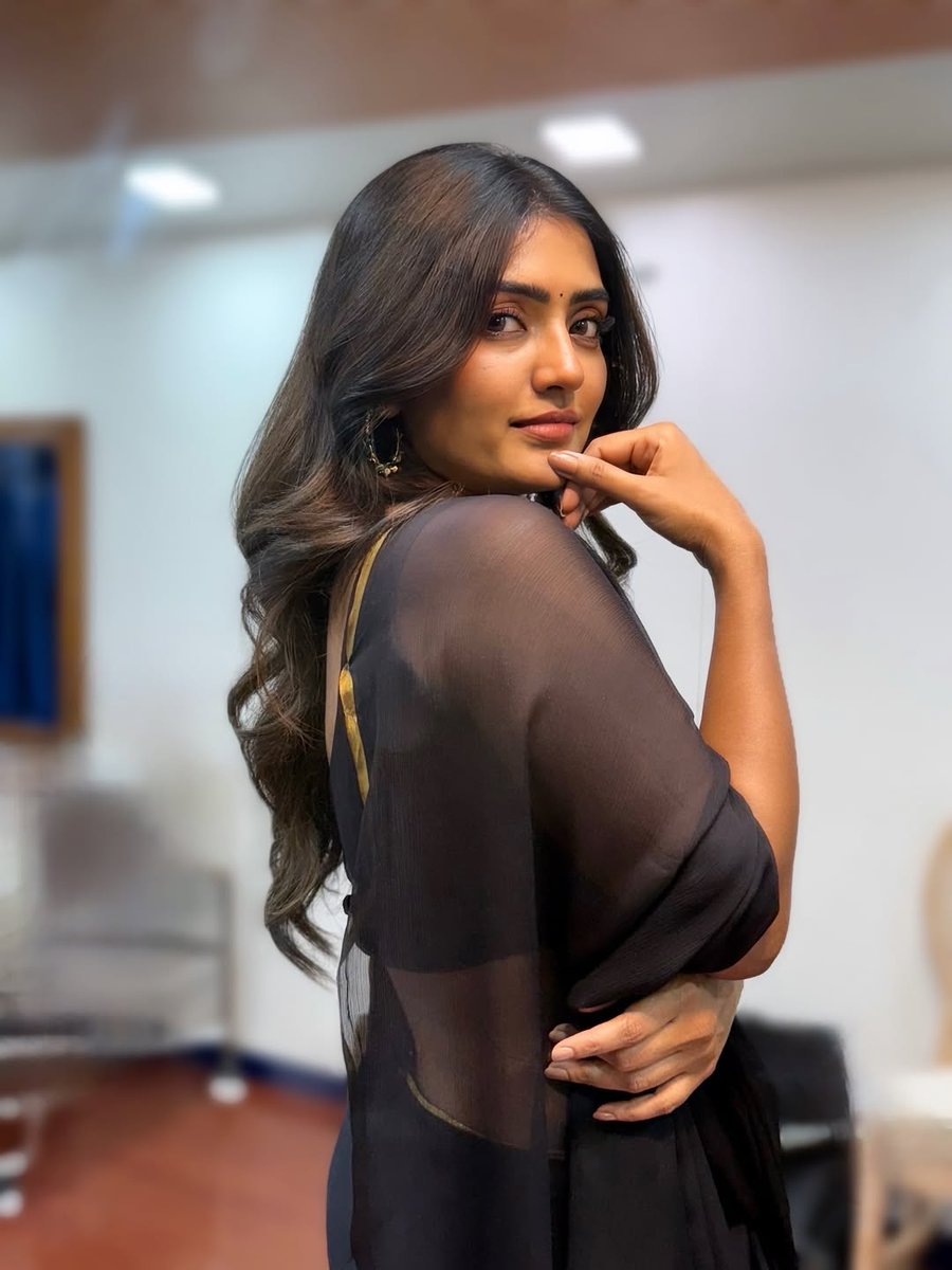 ActrezHub's tweet photo. #EeshaRebba #Eesha #Rebba https://t.co/W0h9HyUYE2