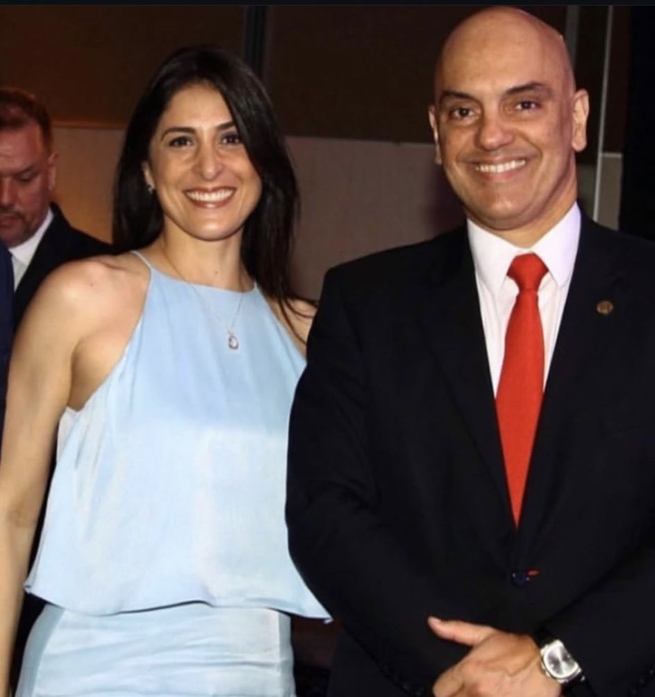 allanconta5's tweet photo. E eu que podia jurar ser o Tirano uma biba, mas a galera de Santos me enviou um material que prova o contrário? https://t.co/On44lKwx6n