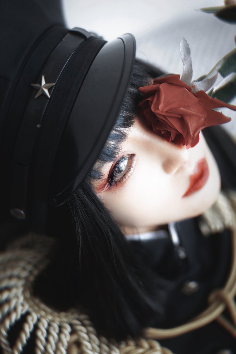 Gekkabijin_moon's tweet photo. .
　　　【 紅 薔 薇 画 報 】
.
Photo @ebinyanpic https://t.co/yEBJzLcb3C