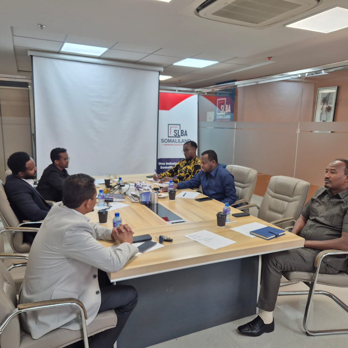 sbankingasc's tweet photo. The Public Relations Committee just held its monthly meeting  focused on boosting customer engagement &amp; strengthening community ties across Somaliland’s banking sector.

#Banking #FinancialLiteracy #Somaliland #PublicRelations https://t.co/SGtvFAdawE