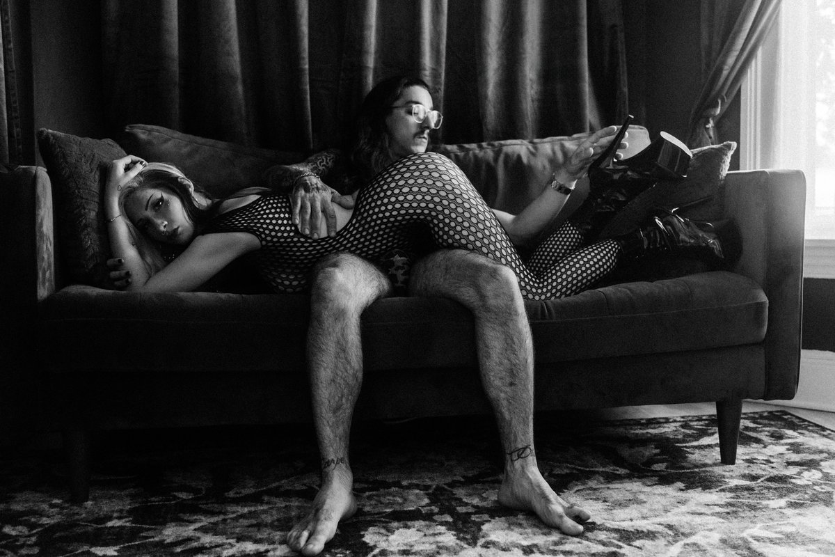 <a href="/FIONASYLVR/">Fiona Sylvr</a> Happy Monochrome Monday 🖤🤍
With the gorgeous <a href="/BarbieHarleyx/">Barbie Harley</a>
Shot 📸 and edited by <a href="/studio34boudoir/">Studio 34 Boudoir</a>