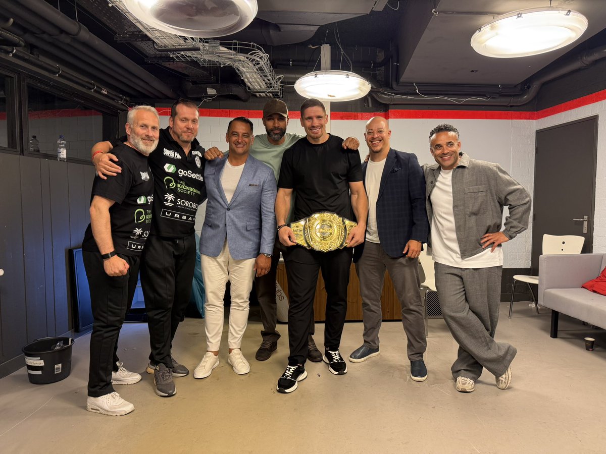 Amazing weekend in the Netherlands for Glory 100.  <a href="/RicoVerhoeven/">Rico Verhoeven</a> extends the longest Championship streak in Combat Sports.