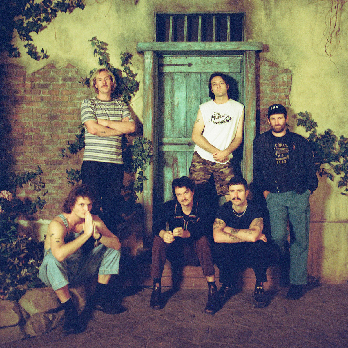 Ya perdí la cuenta de cuantos discos a lanzado la banda Australiana King Gizzard &amp; The Lizard Wizard, lo que si puedo decir es casi todos son buenos, son cambiantes en el sonido como ahora en este titulado "Phantom Island" con aires orquestales.

ow.ly/4RGQ50W9muW