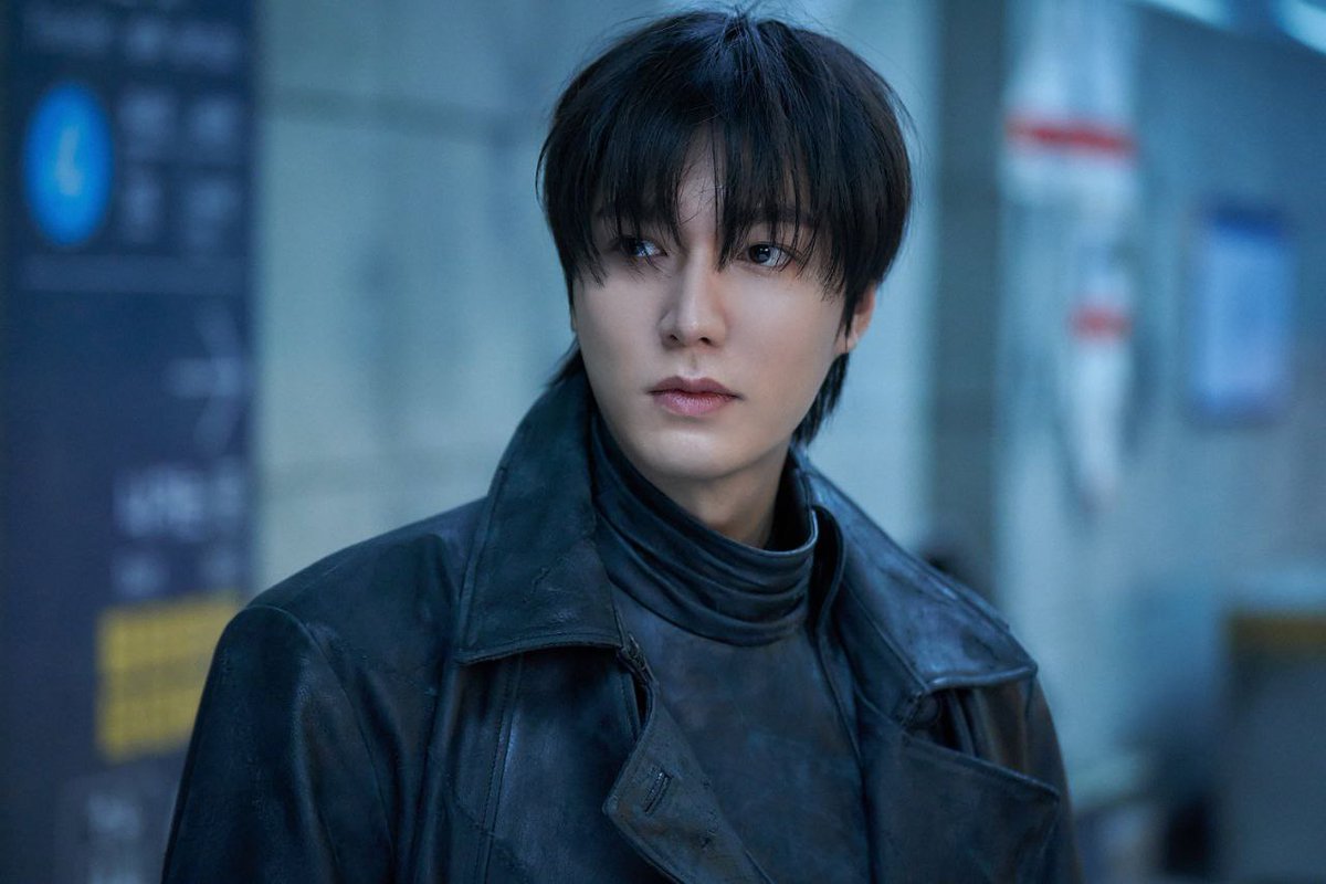 LaeLassa's tweet photo. We... Just... Asked... The hair... At least... The hair🥺 LAvsCosplay lol #orv #NotMyYooJoonghyuk https://t.co/MZyVH79MxT