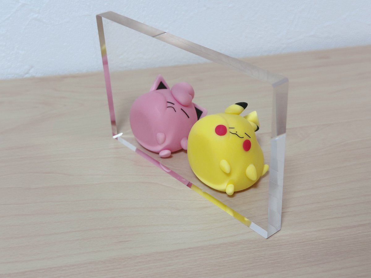 もたれかかるピカチュウ作りました🔅