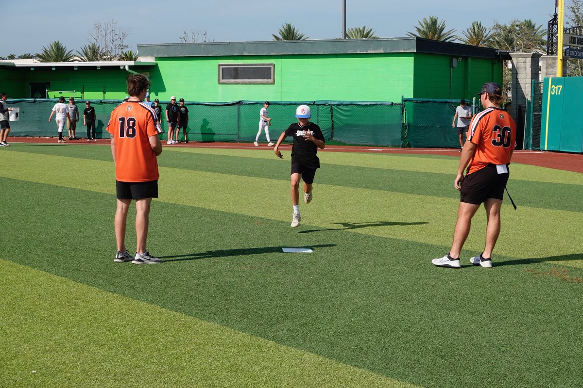 DeLand Suns (@delandsuns) on Twitter photo The Suns were out yesterday l
volunteering at Major League Baseball’s Pitch Hit & Run event hosted at Jackie Robinson Ballpark in Daytona Beach, FL.
#SunsOut☀️ The Suns were out yesterday l
volunteering at Major League Baseball’s Pitch Hit & Run event hosted at Jackie Robinson Ballpark in Daytona Beach, FL.
#SunsOut☀️