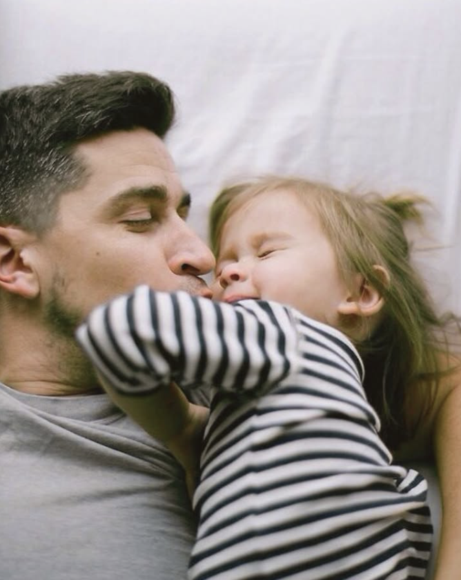 erbaviva's tweet photo. Here’s to the dads, the father figures, and the everyday heroes. Happy Father’s Day! 💙 

#erbaviva #organicskincare https://t.co/bv3c6x1ncW