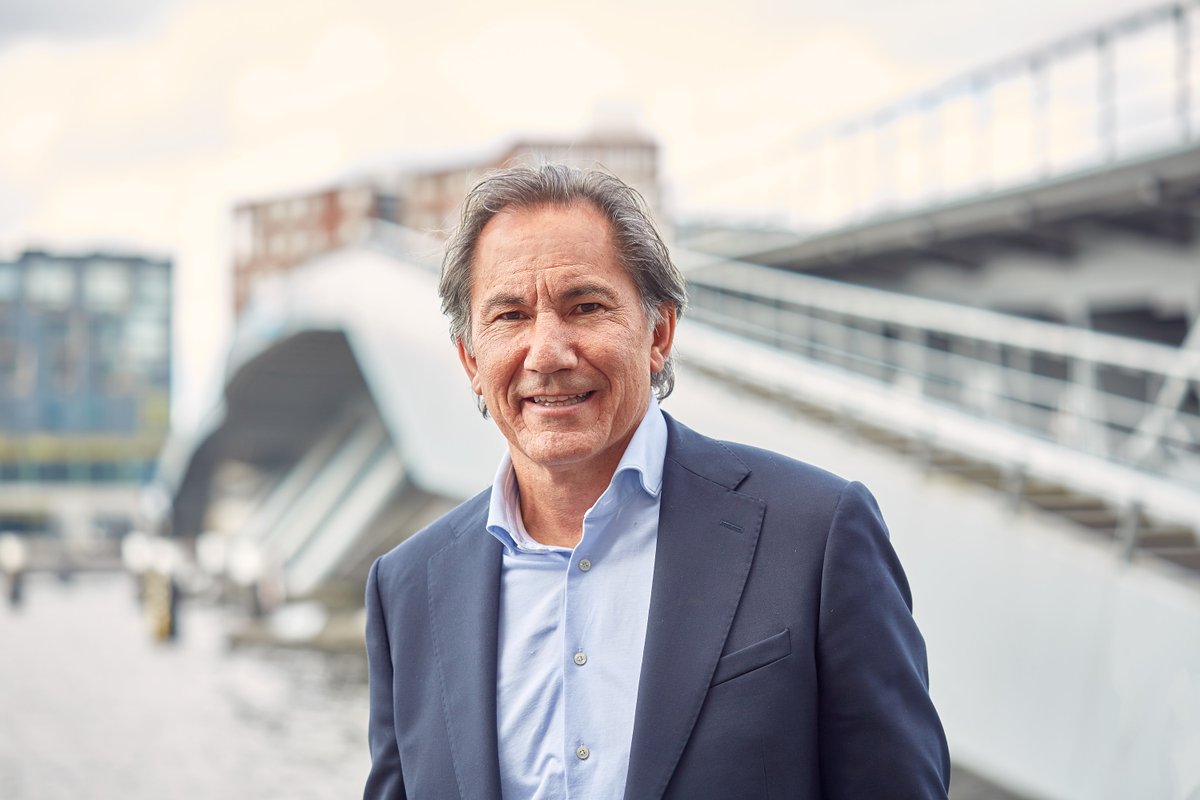 This afternoon, our colleague Charles Karsten will take part in the panel "The Strategic Impact &amp; Role of Network, AI, Cybersecurity, IX on Meeting Future Digital Demand in the Region" at Europe 2025 GCCM in Berlin. Attend the panel live in Berlin or via: ow.ly/9BFX50Wa0BV