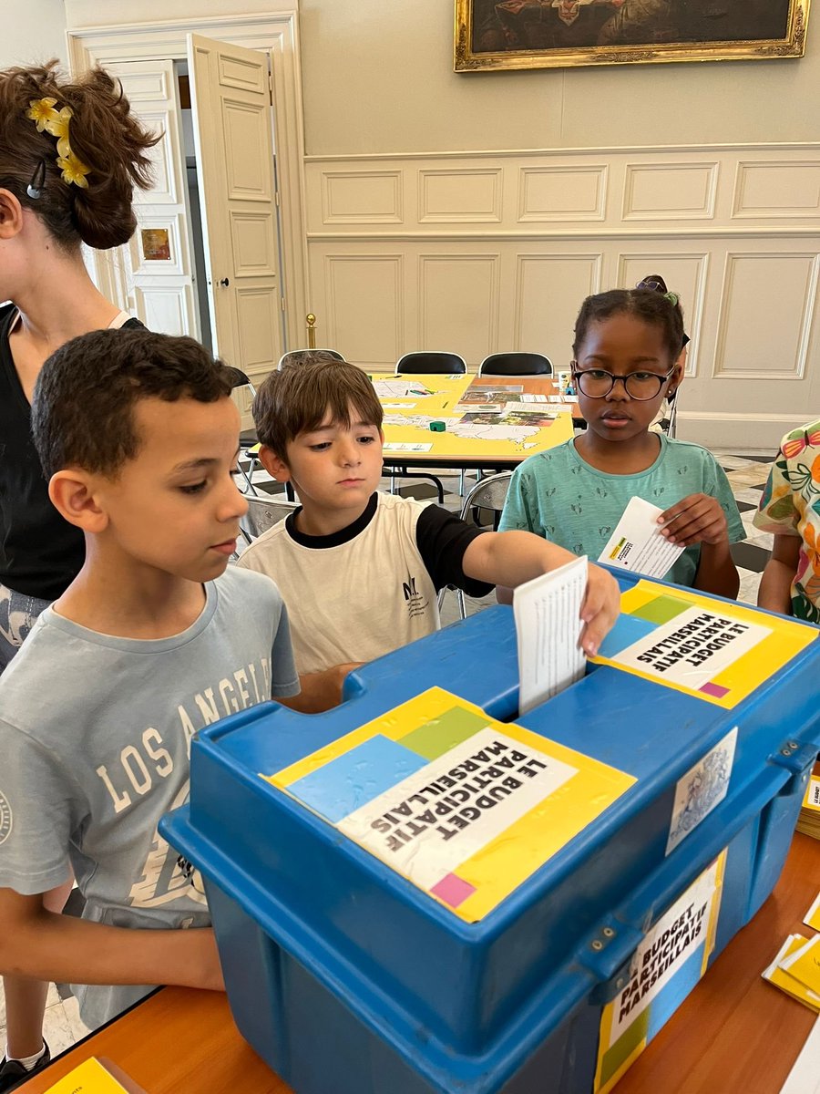 #BudgetParticipatif6e8e | Les enfants des centres d'animation Castellane &amp; Falque ont voté pour leurs projets favoris !  
Un moment d’échanges, de curiosité et surtout d’engagement citoyen dès le plus jeune âge 👏