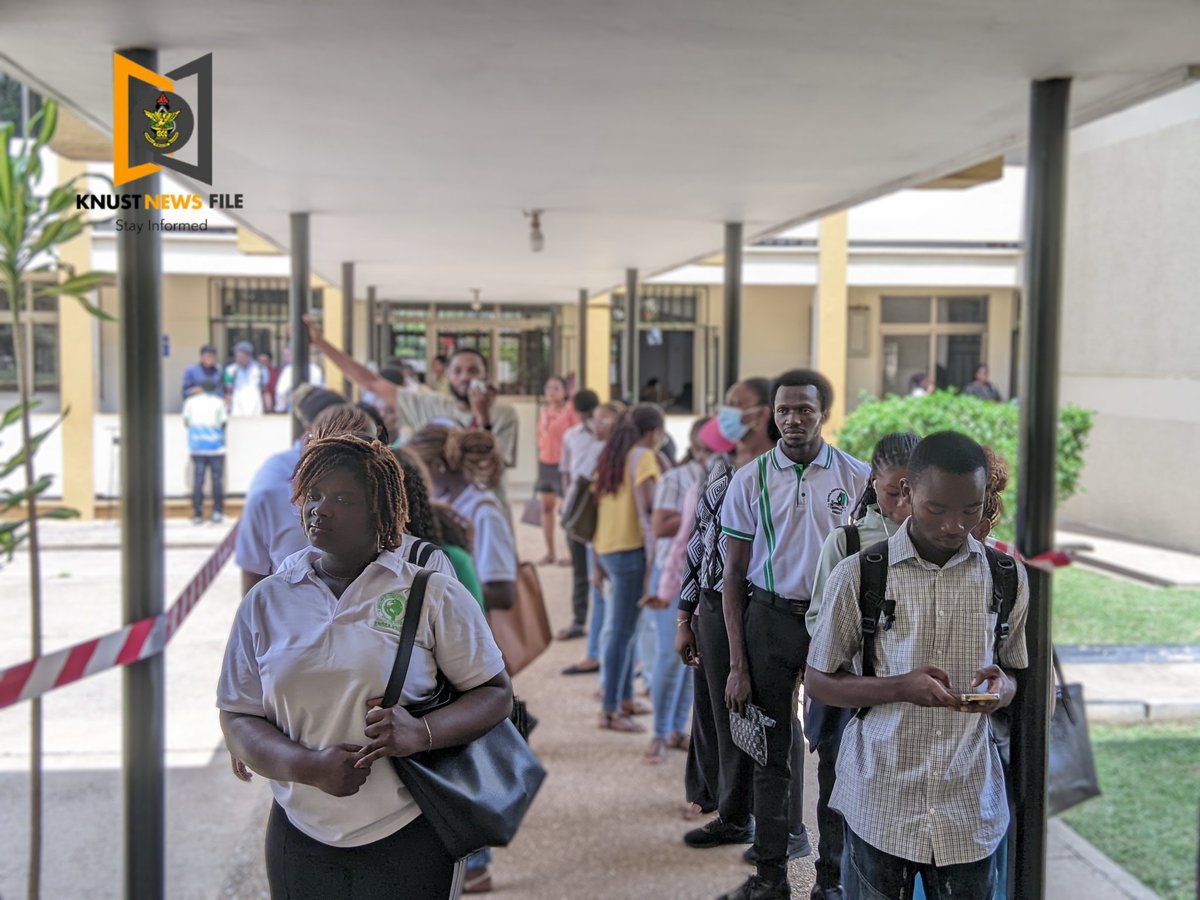 unitimesghana's tweet photo. Peace and calmness prevail at the Biological Sciences Block, where electorates are patiently waiting for their turn to cast their votes in the SCISA elections.

#SCISADecides https://t.co/IFc17JchpB