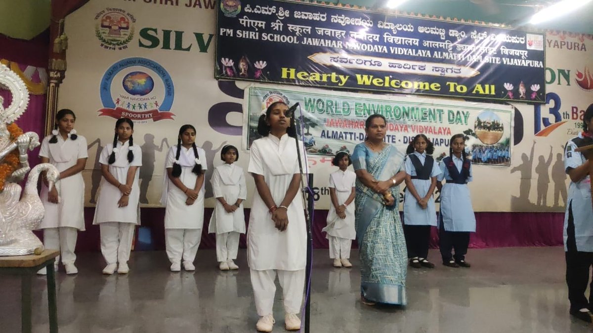 JnvBijapur's tweet image. Celebration of BHASHSANGAM 
Ek bharat shreshtha bharat 💐
@PMOIndia @narendramodi
@NVS_HQ @JNVBIJAPUR_CG 
#unitythroughlanguages
@JnvBijapur