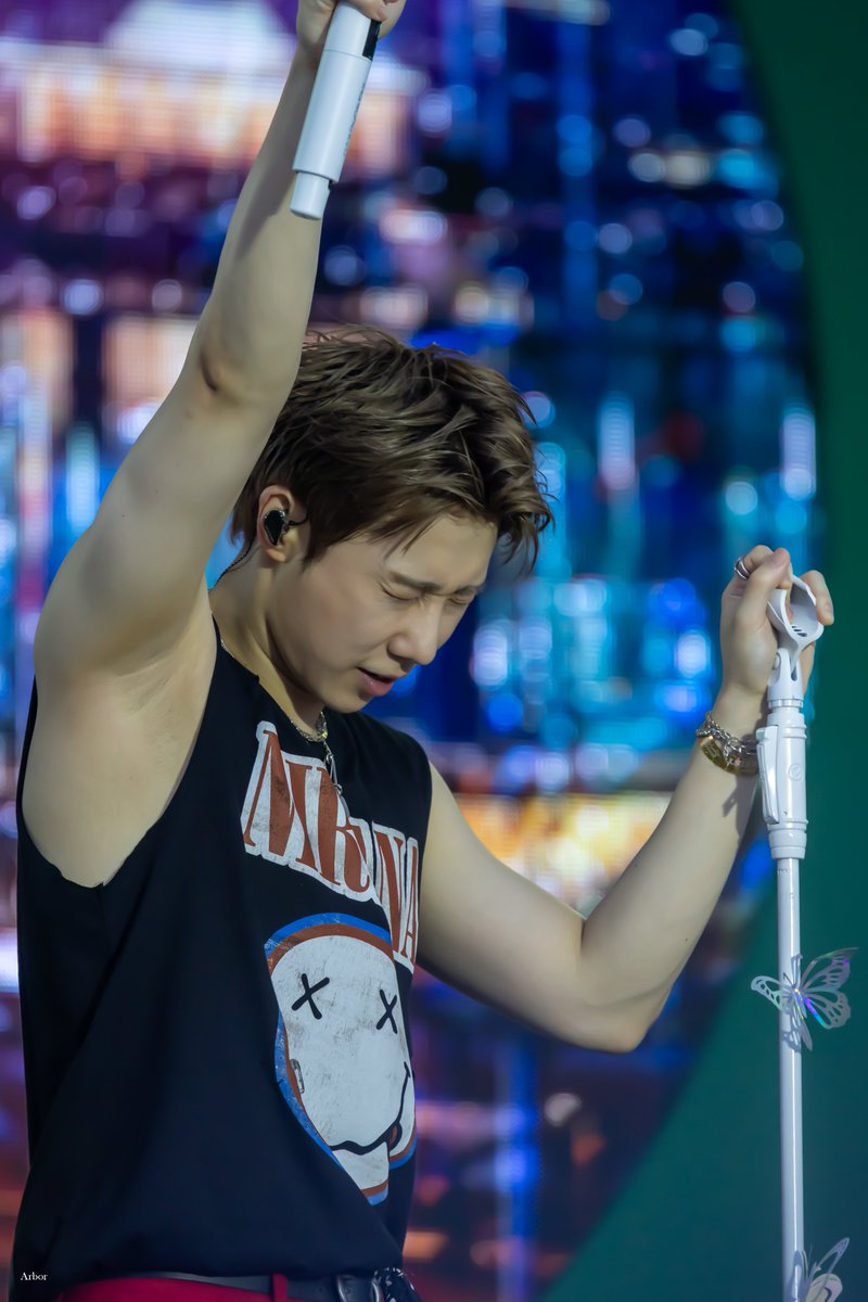 [2025 BML] 250615      

빠져나갈 수가 없어 
김성규는 약이 없어
넌 온통 날 지배하지 
난 너라면 뭐든 좋아
언제나 고마워
영원히 함께해
사랑해 김성규
스 몰 토 크

#김성규 #KIMSUNGKYU #뷰민라