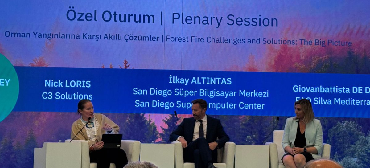 ValerieMHickey's tweet photo. At the #ForestforFuture conference on forest fire mgmt, 3 things I heard on a great panel:
- the problem is global and affects everyone (1/8 people globally exposed to wildfire smoke)
- the problem is huge economically (average $100bn/year cost)
- the problem can be solved! https://t.co/sA6A2CIu0p