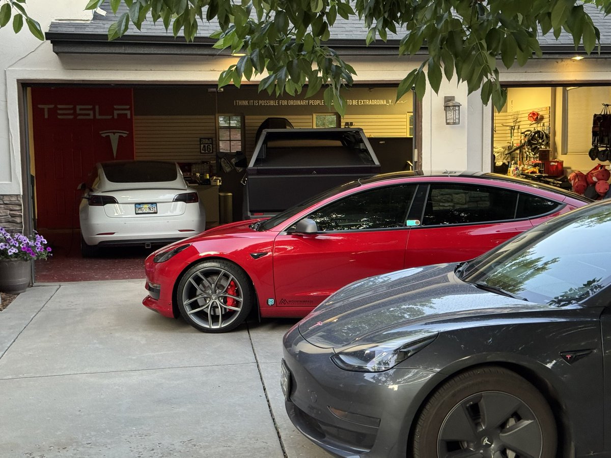 Ok are you people who were telling me to put these wheels back on I get it. View as I was mowing at desk last night of the driveway. One of the 3s def stands out.