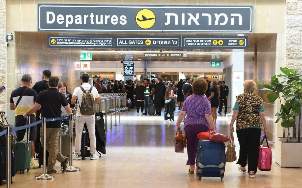 #BREAKING 
Israel bans airlines from allowing Israeli citizens to depart — even for a single trip