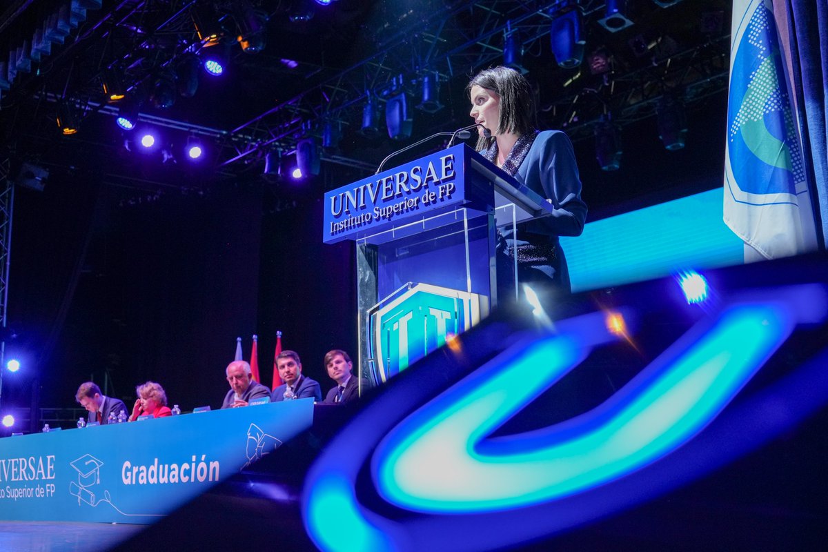 _Universae's tweet image. 🎓 Hoy celebramos a quienes creyeron en su camino y lo cumplieron.
Este aplauso es para todos vosotros. 🚀
¡Felicidades, #AlumniUNIVERSAE!
#GraduaciónUNIVERSAE #OrgulloUNIVERSAE