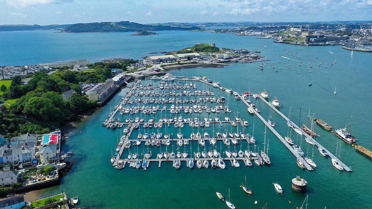 PlymUniEvents's tweet image. Get on the water, try something new, see something awesome at Plymouth Boat Fest. 🚤⛵️
Enjoy a day of nautical fun and exploration, as well as experiencing the region’s maritime heritage and marine services.
📅June 21
More info here plymouth.ac.uk/whats-on/plymo…