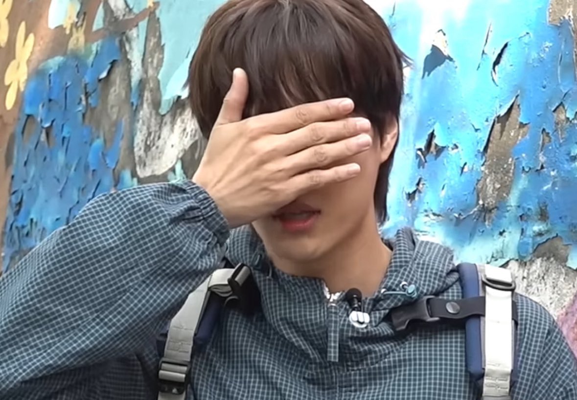 42sxm_'s tweet photo. 안녕하세요 각별입니다~
내일 공룡이랑 합방 하겠습니다 https://t.co/L8sbvyNJnY