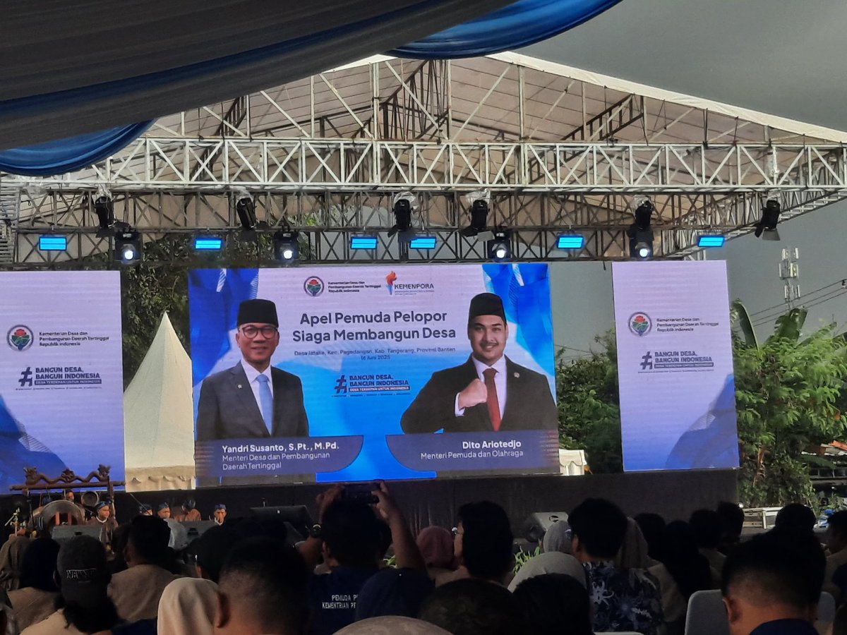 APEL PEMUDA PELOPOR dan Siaga Membangun Desa untuk membangun desa yang lebih baik #ApelPemudaPelopor2025
#KemendesKemenpora
#TPPBersamaMenteriDesa
<a href="/prabowo/">Prabowo Subianto</a>
<a href="/YandriSusanto27/">Yandri Susanto</a>
<a href="/ArizaPatria/">Ariza Patria</a>
<a href="/taufikmadjid71/">IG : taufik.madjid</a>
<a href="/kemendespdt/">#BangunDesaBangunIndonesia</a>
<a href="/bpsdmkemendesa/">Bpsdm Kemendesa</a>
<a href="/desapenusantara/">desapesonanusantara</a>