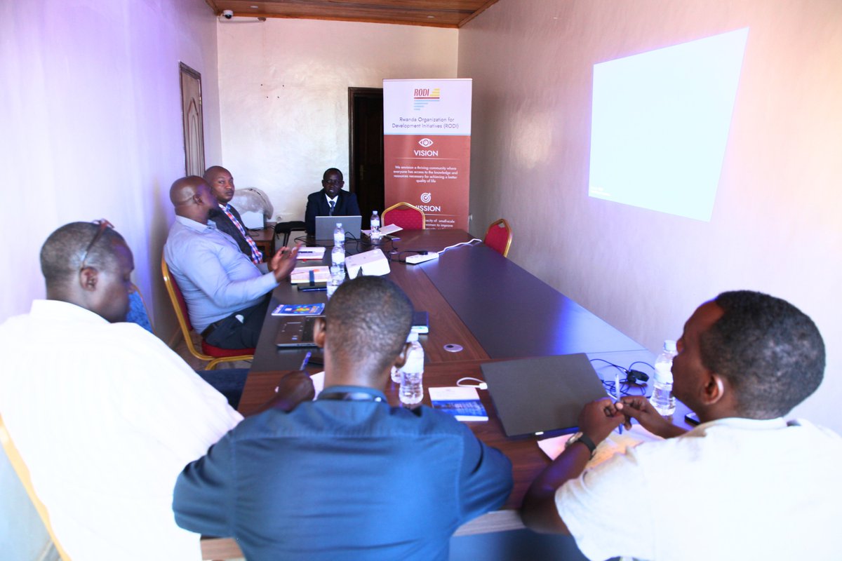 RodiRwanda's tweet photo. π Great day at @RodiRwanda !π
On June 16, 2025, we welcomed a delegate from @capyeikenya -Kenya to discuss a potential collaboration on the Youth Futures Research Project.
This continental initiative focuses on boosting youth employment opportunities across Africa.
#CAPYEI https://t.co/fHxgrkiEiT