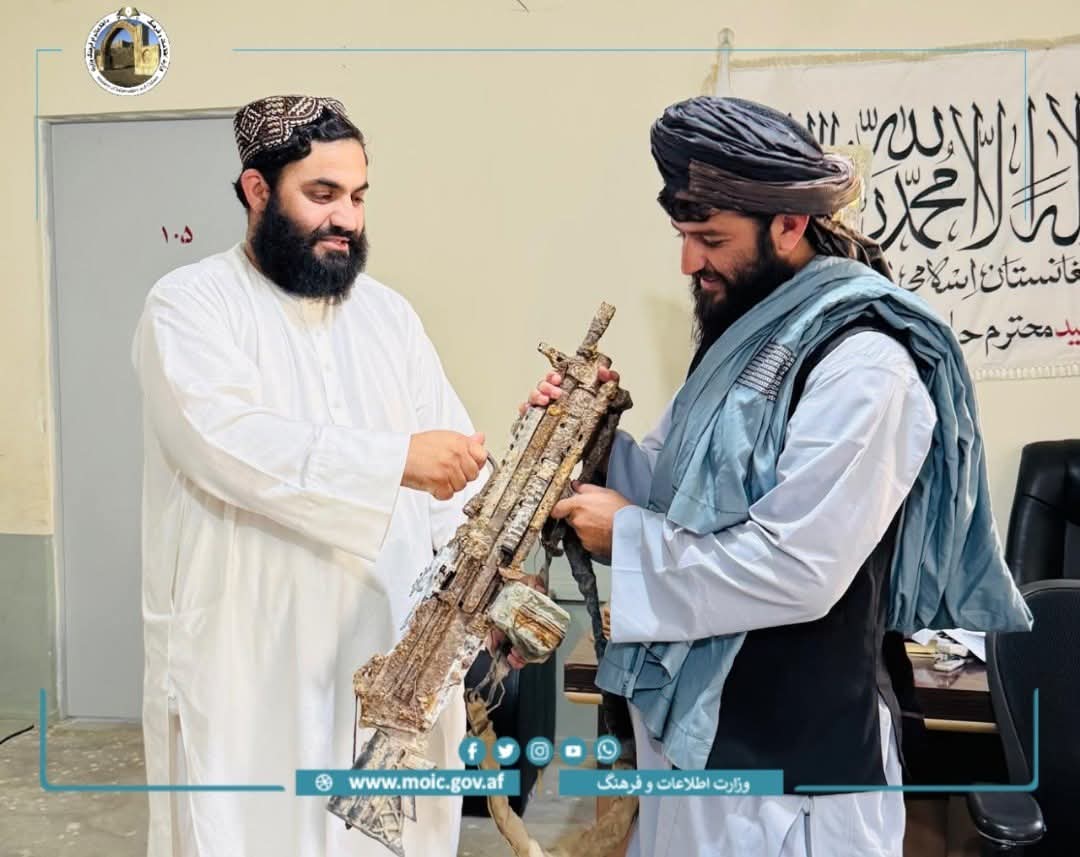 د کندهار اتل، د زمريو سالار، د ګرمو معرکو نوميالي مجاهد الحاج ملا محمد نسيم زرقاوي صاحب حفظه الله تعالی 
د خپلو اتلوليو يوه بېلګه د جهادي ارزښتونو د ساتني رياست ته وړاندي کړه.