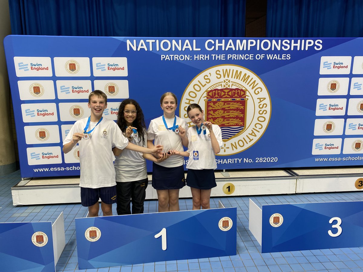 Holy Trinity School tweet media