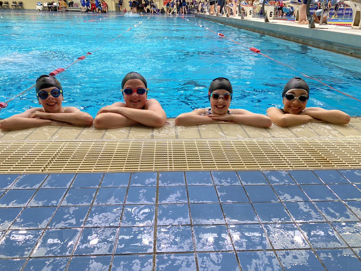 Holy Trinity School tweet media