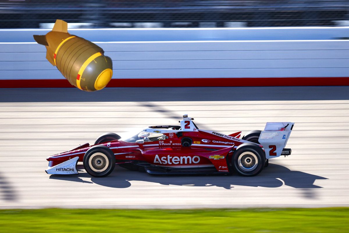 cdinevski's tweet photo. @Hickey93 The white flag is out here at Nashville Superspeedway. The last lap of the IndyCar season. Josef Newgarden has dominated all day leading over 200 laps. Looking for his first win of twenty twenty fiโ https://t.co/ADzUvCknWy