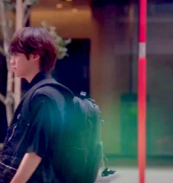 大橋くんのリュック、シャチついてて可愛いな🐬・:* （絶対可愛いとか