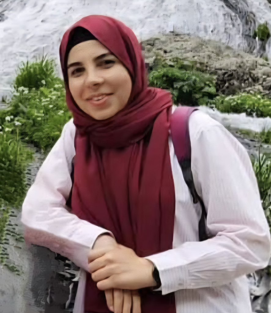 ZeinabHeidari2's tweet image. بچهها بیاین کمک کنیم شهدامون به این زودی عدد نشن...
من در حد توانم شروع میکنم شما هم کمک کنید.
۱. زهرا (نجمه) شمس| طبیعتگرد
#زهرا_شمس