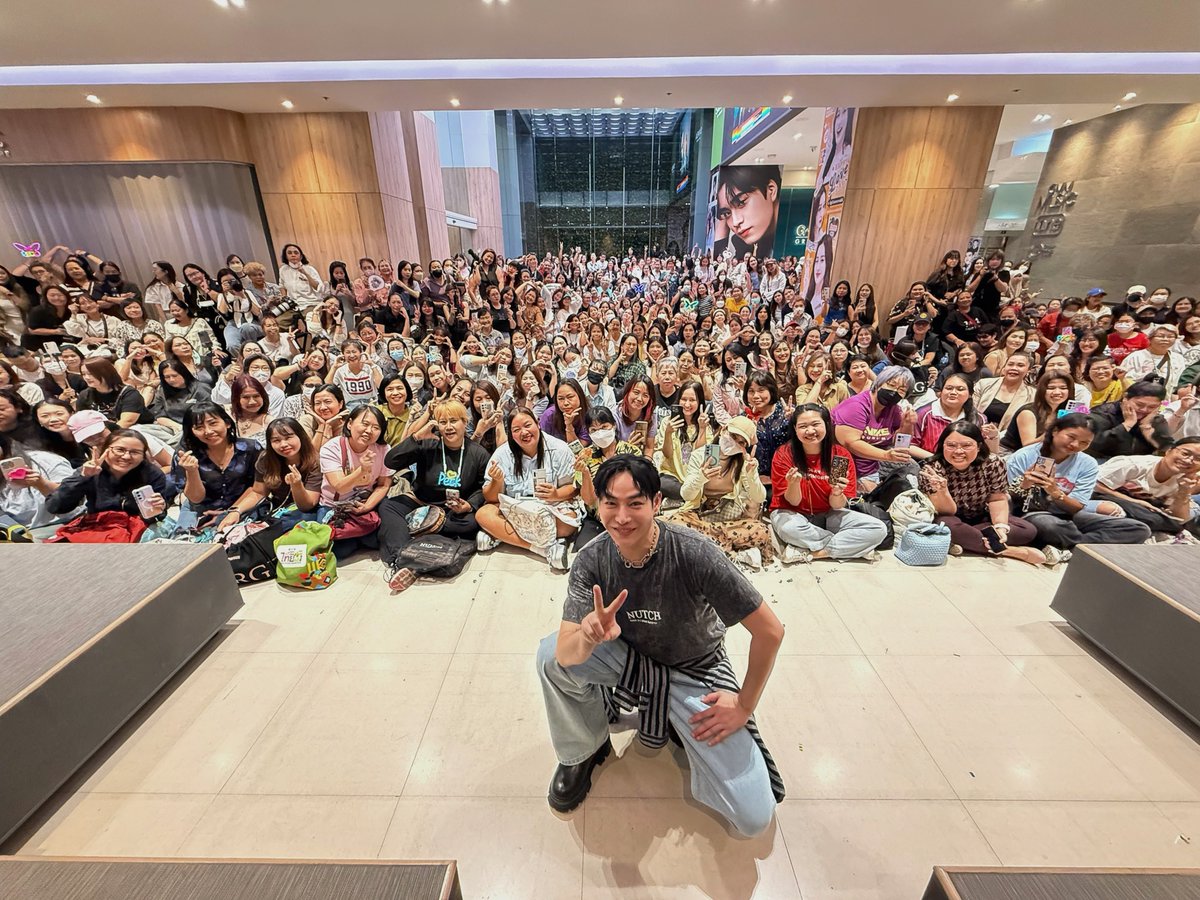 PeckPalitOfficial (@palit_official) on Twitter photo เชื่อแล้วว่า #ไม่เคยไม่คิดถึง ขอบคุณทุกคน มากๆ นะคะ ที่มาเจอเฮียกันในวันนี้ บรรยากาศอบอุ่นเช่นเคย 🦋💙 <a href="/peckpalit/">Peck Palit</a> #PeckPaLitChoke #เป๊กผลิตโชค เชื่อแล้วว่า #ไม่เคยไม่คิดถึง ขอบคุณทุกคน มากๆ นะคะ ที่มาเจอเฮียกันในวันนี้ บรรยากาศอบอุ่นเช่นเคย 🦋💙 <a href="/peckpalit/">Peck Palit</a> #PeckPaLitChoke #เป๊กผลิตโชค