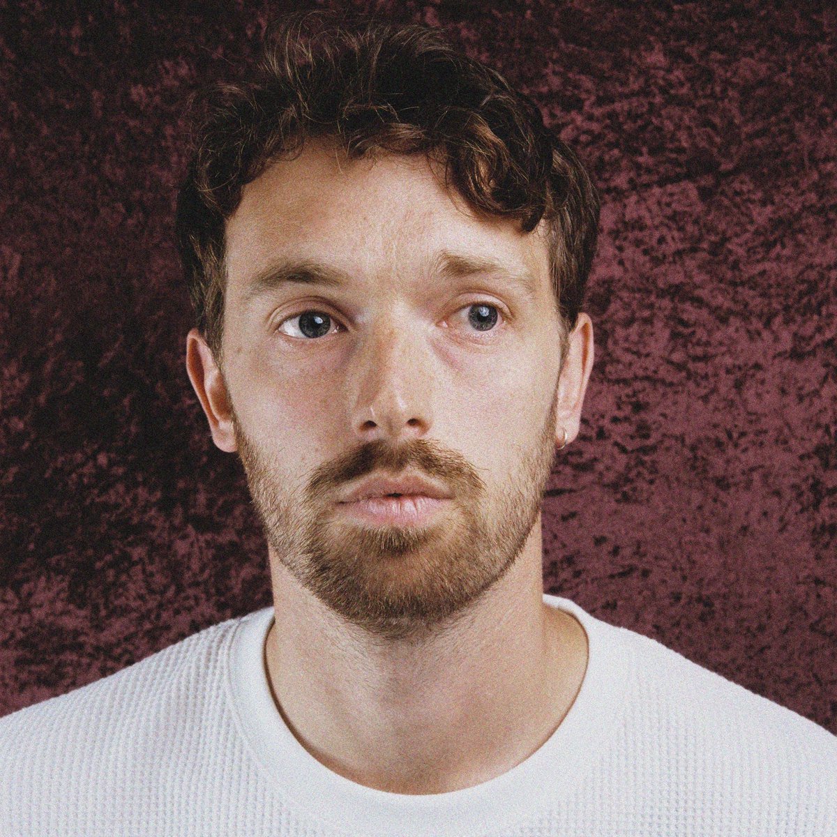 Cameo Blush to release "Grace In Motion" EP on Future Classic.
Listen to "Here"
 dubiks.com/2025/06/14/cam… via <a href="/dubiks/">dubiks</a>