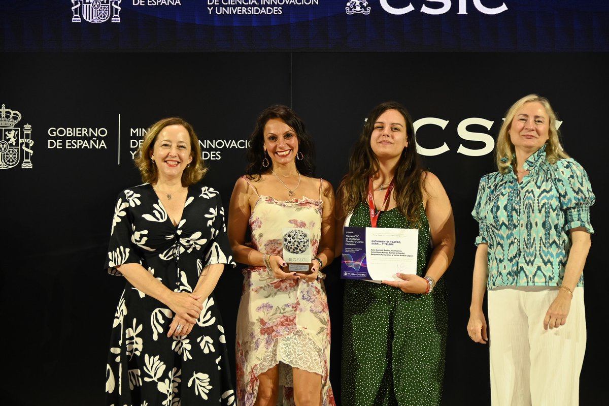 CSICdivulga's tweet photo. 🥇Primer premio en la modalidad Obra Unitaria para el cortometraje ‘¡Movimiento, teatro, SgrA*... y telón!’, una pieza elaborada por integrantes del @iaa_csic y @C_Astrobiologia
#PremiosCSIC https://t.co/frXJFWCBns