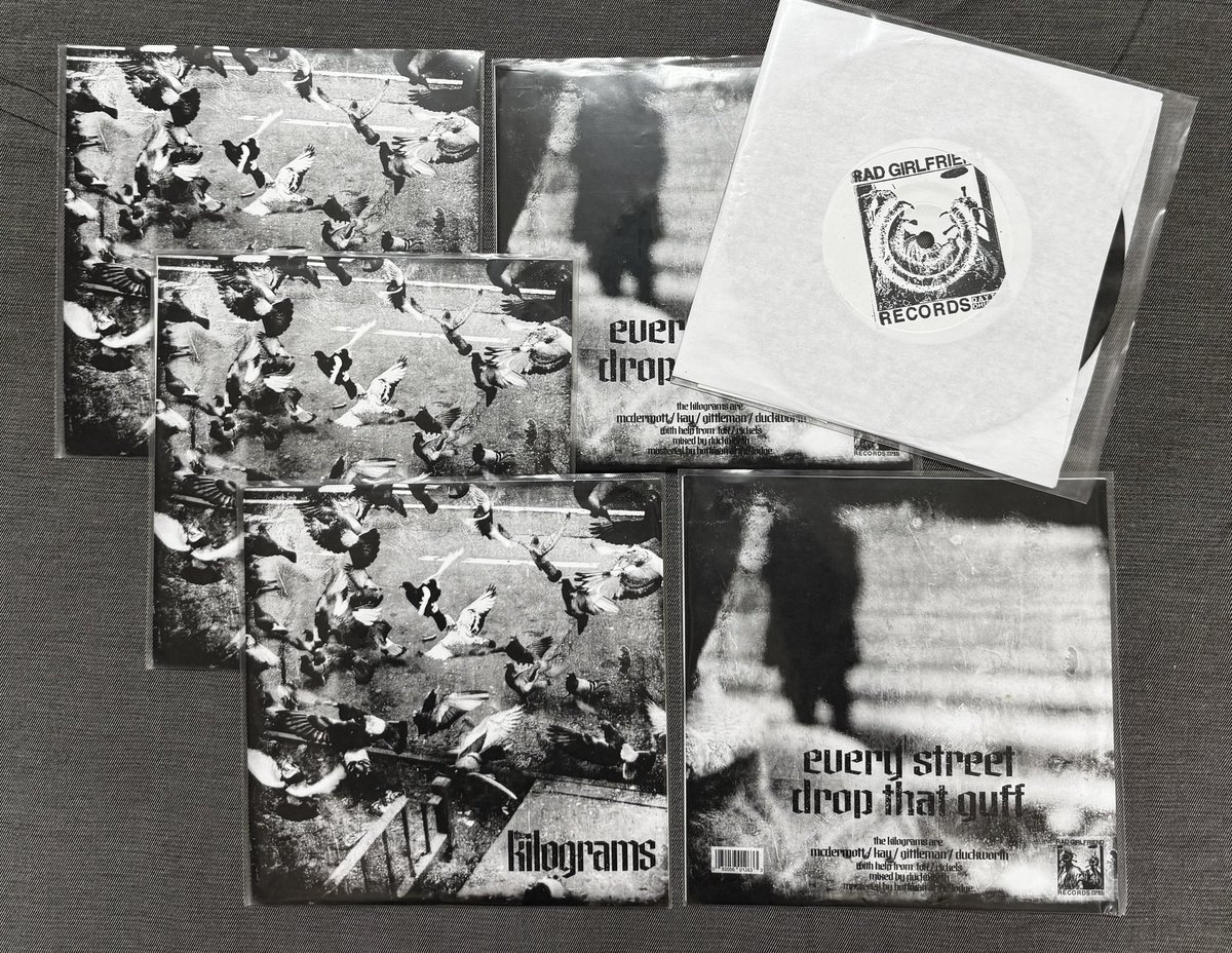 TVl49246's tweet image. It was last December, but I received all versions of the kgilograms' 2nd EP "Every Street B/W Drop That Guff"!
I'm so happy!
Thank you so much, Josh and Brandi Goldman and Rad Girlfriend Records! Thank you! Ookini🤗🤗🤗
#thekilograms 
#radgirlfriendrecords