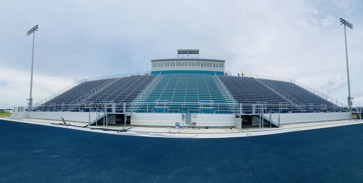 ConstructionARL's tweet photo. Spring football is underway and we are so excited to share this update of the
grandstands and press box at Southside High School located in Youngsville, La!  This will be a welcome addition for all shark fans and we look forward to sharing the finished product!
Stay tuned! https://t.co/VnEdu7DiCa