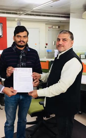 YasheshYadav's tweet image. निर्भीक, ईमानदार दिल से सदा बाहर पत्रकार, भाई अचलेंद्र जी आपको जन्मदिन की हार्दिक बधाई एवं ढेरों शुभकामनाएं 💐

स्वस्थ रहे खुश रहे एवं जनहित की आवाज ऐसे ही बुलन्द करते रहे। 
@achlendra 
#FilePhoto