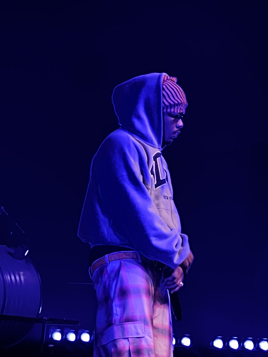 Anybody that’s not at the Kountry Kousins tour is missing outttttt 😭 

<a href="/smino/">smi</a> is an amazing performer live &amp; his mic was ONNNNN

 10000000/10 experience 🤩