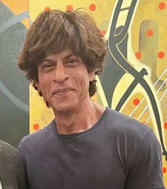 Hakla_Ka_PAPA's tweet image. Latest pics of my favorites 😍 #SalmanKhan &amp;amp; #ShahRukhKhan 🔥

Please don’t make fun of Sharuk sir’s illness, he will recover soon🤗