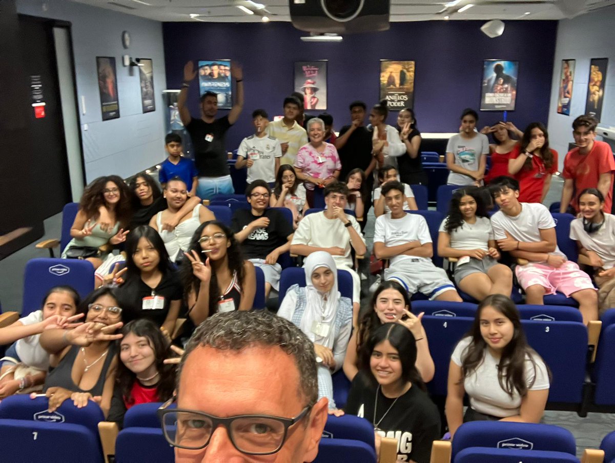 Encantados que @primevideoes nos invite a sus instalaciones para que el grupo de adolescentes disfrute de una sesión de cine!! 🍿🎟️🎬

#OcioYTiempoLibre #ActitudPositiva #educación #BarrioDelPilar