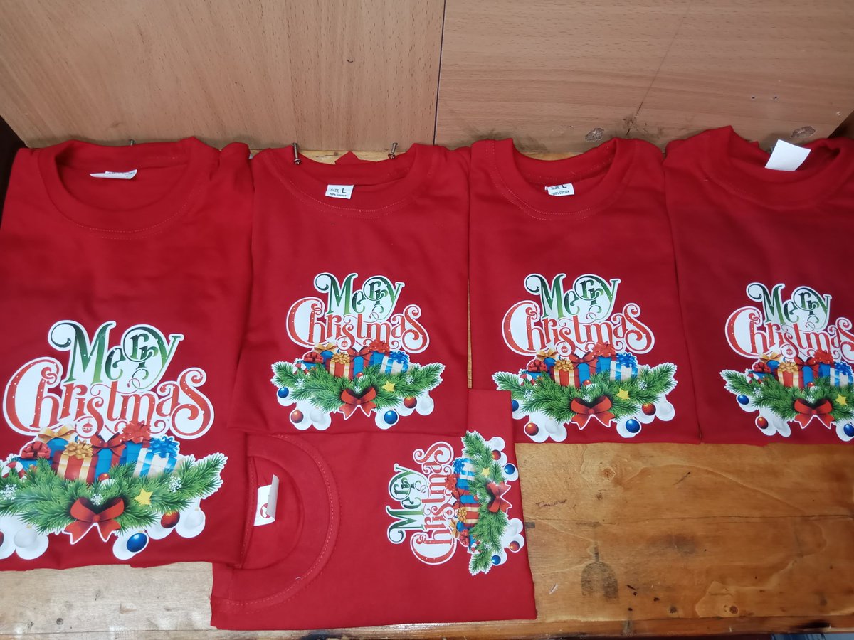 derashysolution's tweet photo. 📷 Fresh Tees, All Sizes &amp; Colors Available! 📷
Step up your style game with our premium branded T-shirts – perfect fit, top quality!
📷 Visit us at: Accra Road, Raiciri House, 2nd Floor, Room 208 – Nairobi
📷 Only KSh 700
📷 Limited stock – grab yours today!
📷 DM to order https://t.co/3deip1LIjN