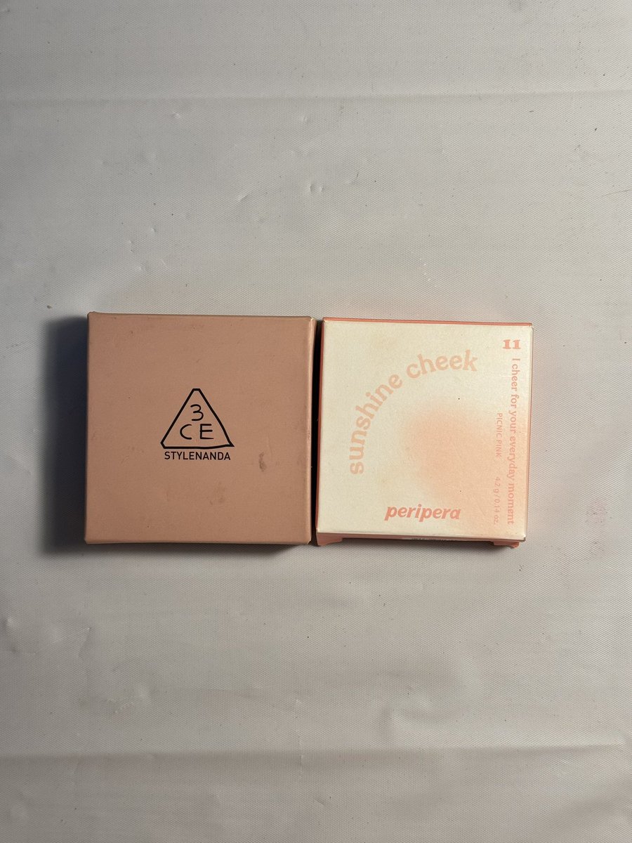 bloomingsystemm's tweet photo. ส่งต่อ 3ce สี let me stay 300 กับ pepipera สี 11 250 รวมส่งทั้งสองค่ะใช้ไปไม่ถึง 20% ปล่อยเพราะสีไม่เข้ากะผิวคั้บทักมาขอดูเพิ่มเติมได้นะคะ ขอคนรับได้ค่า 🥺 https://t.co/TNGawWQ5ij