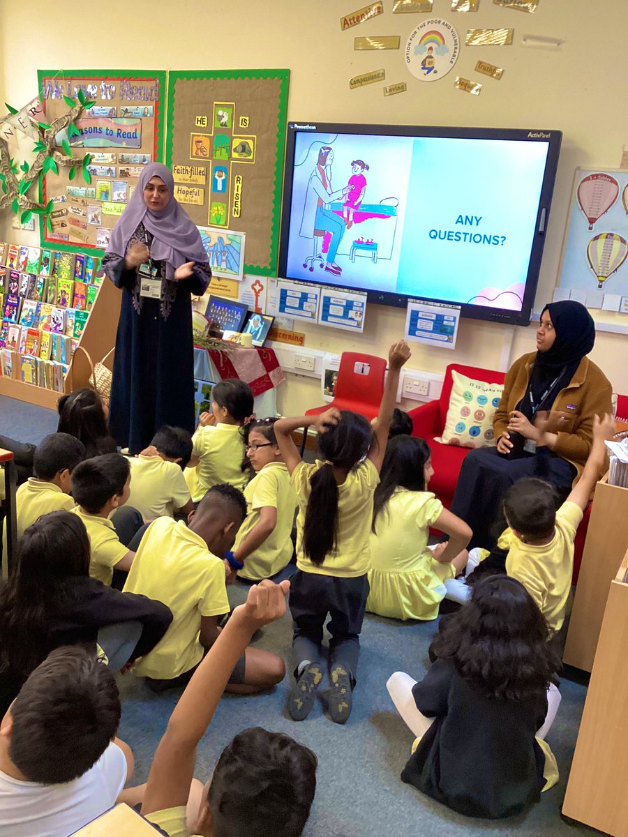 Our medical students spoke to us about different vocational careers within the NHS.👩‍⚕️🩺👨‍⚕️🩻🧬🧪🥼
We were surprised to learn about the variety of jobs in the NHS and had lots of questions! 
We are very grateful for our National Health Service.🙌
#CatholicLifeHFB10