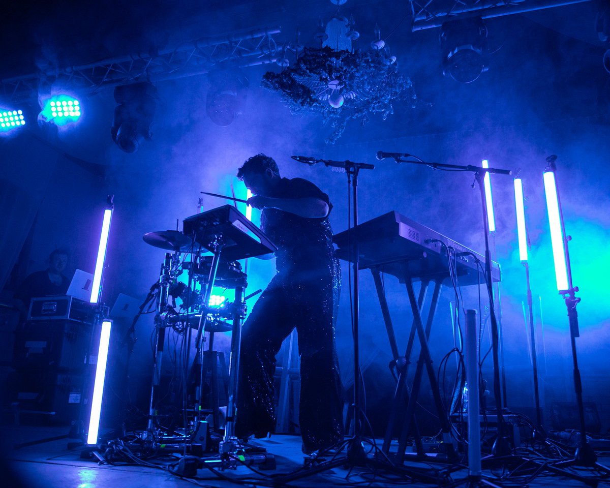 110Above's tweet photo. Supporters choice phase 1 - ARTIST APPLICATION - is about to close 😮

APPLY HERE 👉 https://t.co/6gIppKqLqk

And then it'll be over to our amazing supporters to choose from a shortlist! https://t.co/JQqQA1WPVS