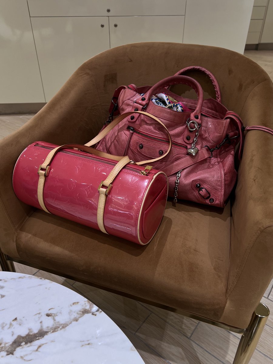 ❦ (@sienister) on Twitter photo 