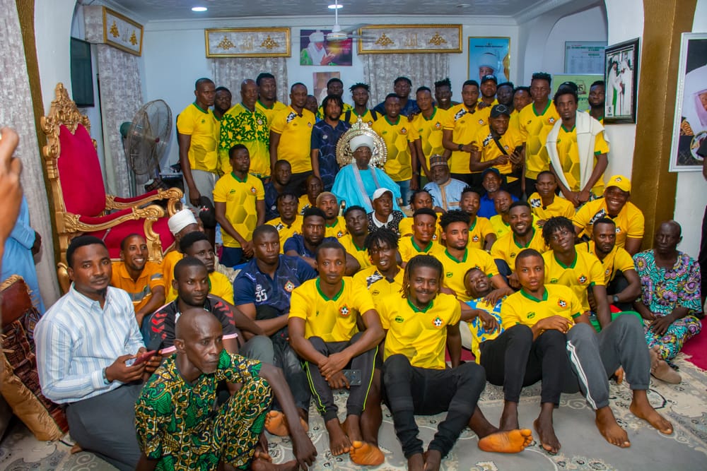 DELEJNR29's tweet image. Emir of Ilorin Charges Kwara United to Remain Focused, Assures Team of Royal Support Ahead of FA Cup Final 

#FACupFinal