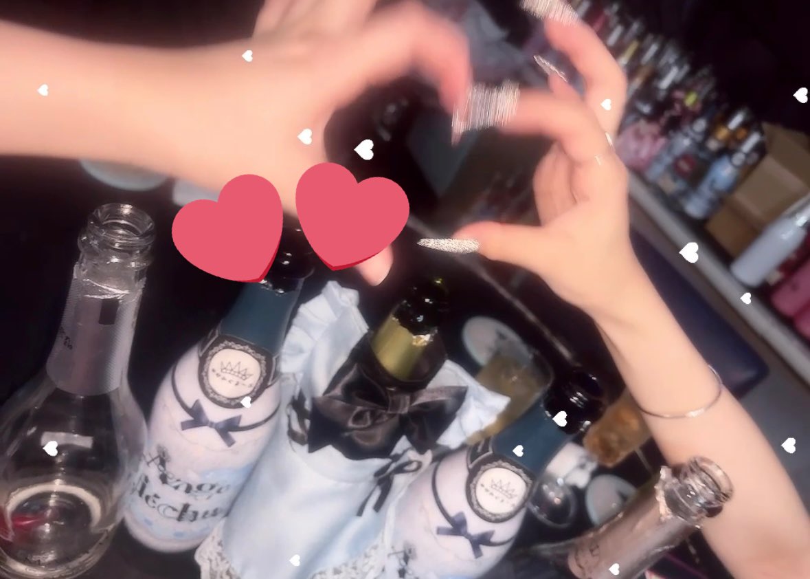 Luxxna3's tweet photo. .
その日に決めた出勤でもこんなに愛が溢れるなんて幸せ者だね〜🫶🏻💕
るなのお願いいっぱい聞いてくれる皆に感謝🩷 https://t.co/X7cJwwy2KQ