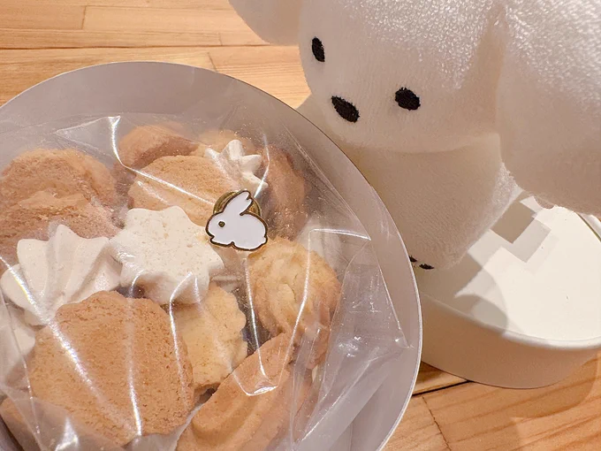 caféひそひそさんのアソートサブレがうちにも届いた美味しそう!明日からの仕事のお供にしよう……happy