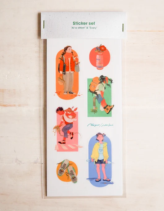 個展グッズ(3/3) 展示イラストを使ったステーショナリーを4種作りました。こちらもぜひチェックしてみてください〜 リングノート(84p/A5) クリアファイル(A5) シートシール マグネットステッカー